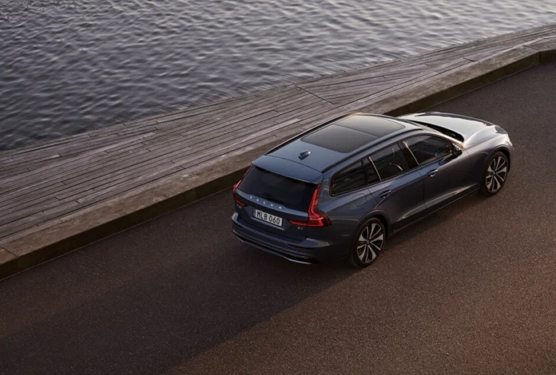 Volvo V60 céges operatív lízing egyedi konfigurációval