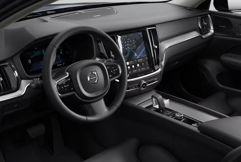 Volvo V60 céges operatív lízing egyedi konfigurációval