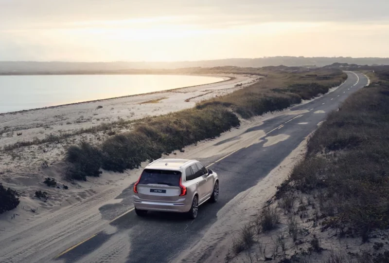 Volvo XC90 PHEV céges autóbérlés hosszútávra