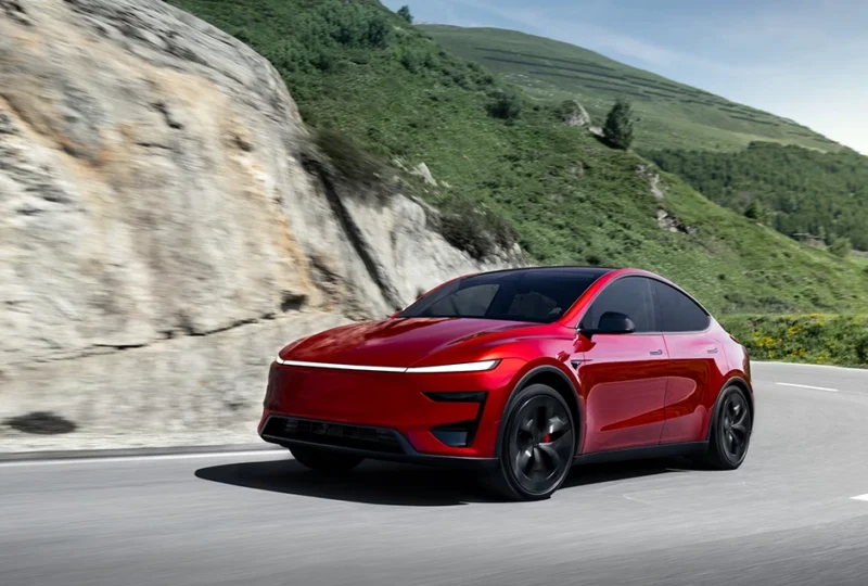 Tesla Model Y céges bérlés
