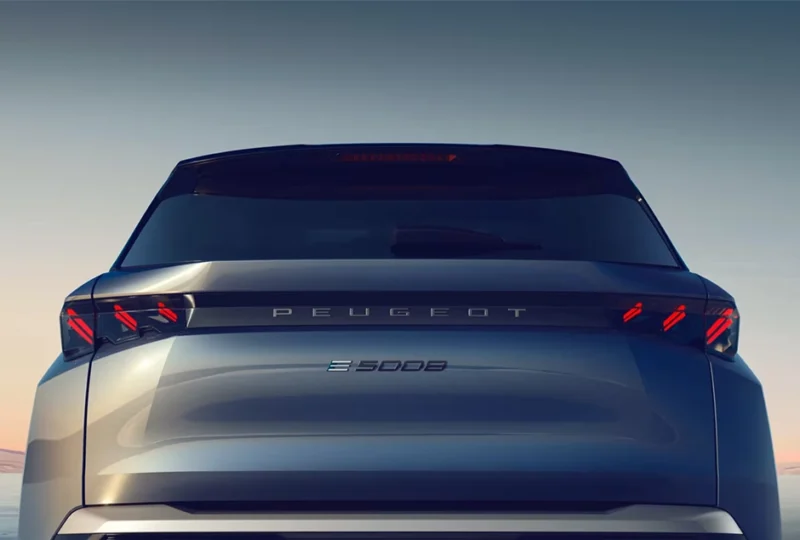 Peugeot 5008 céges bérlés