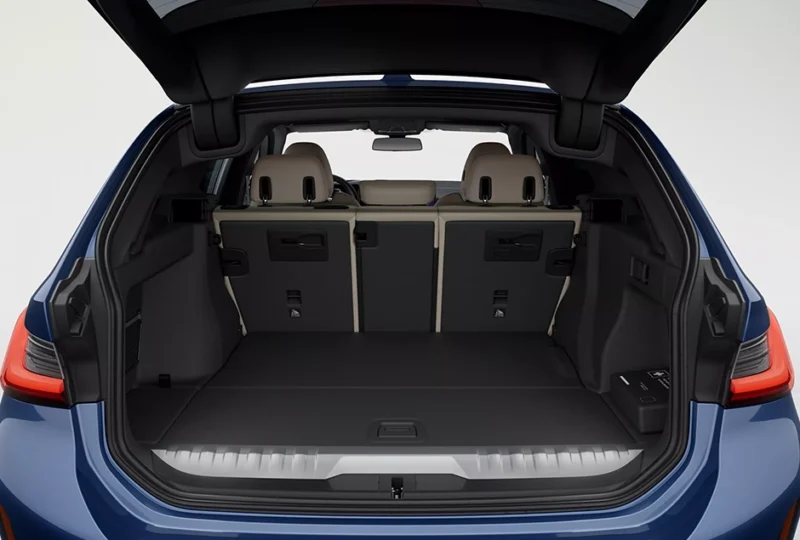 BMW 330e Touring