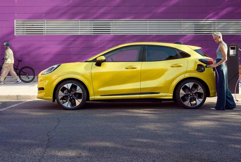 Ford Puma Gen-e 47 kWh Standard Range FWD Rent and Roll Bussines kínálatában