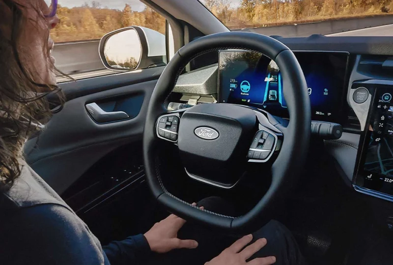 Ford Puma Gen-e 47 kWh Standard Range FWD Rent and Roll Bussines kínálatában