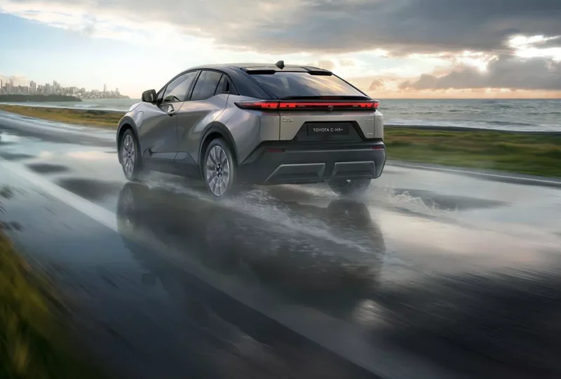 Toyota C-HR+ SUV 1.8 Hybrid Style e-CVT 